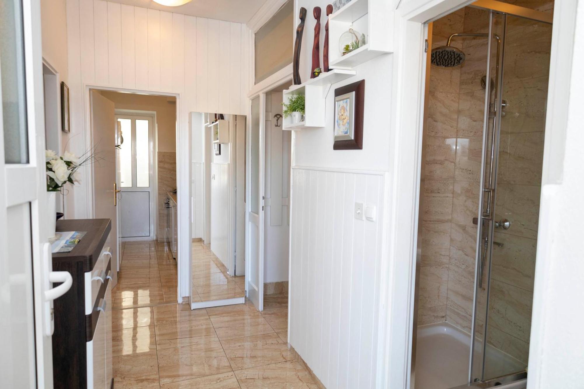 סופטאר Apartments Jaksic - Zile מראה חיצוני תמונה