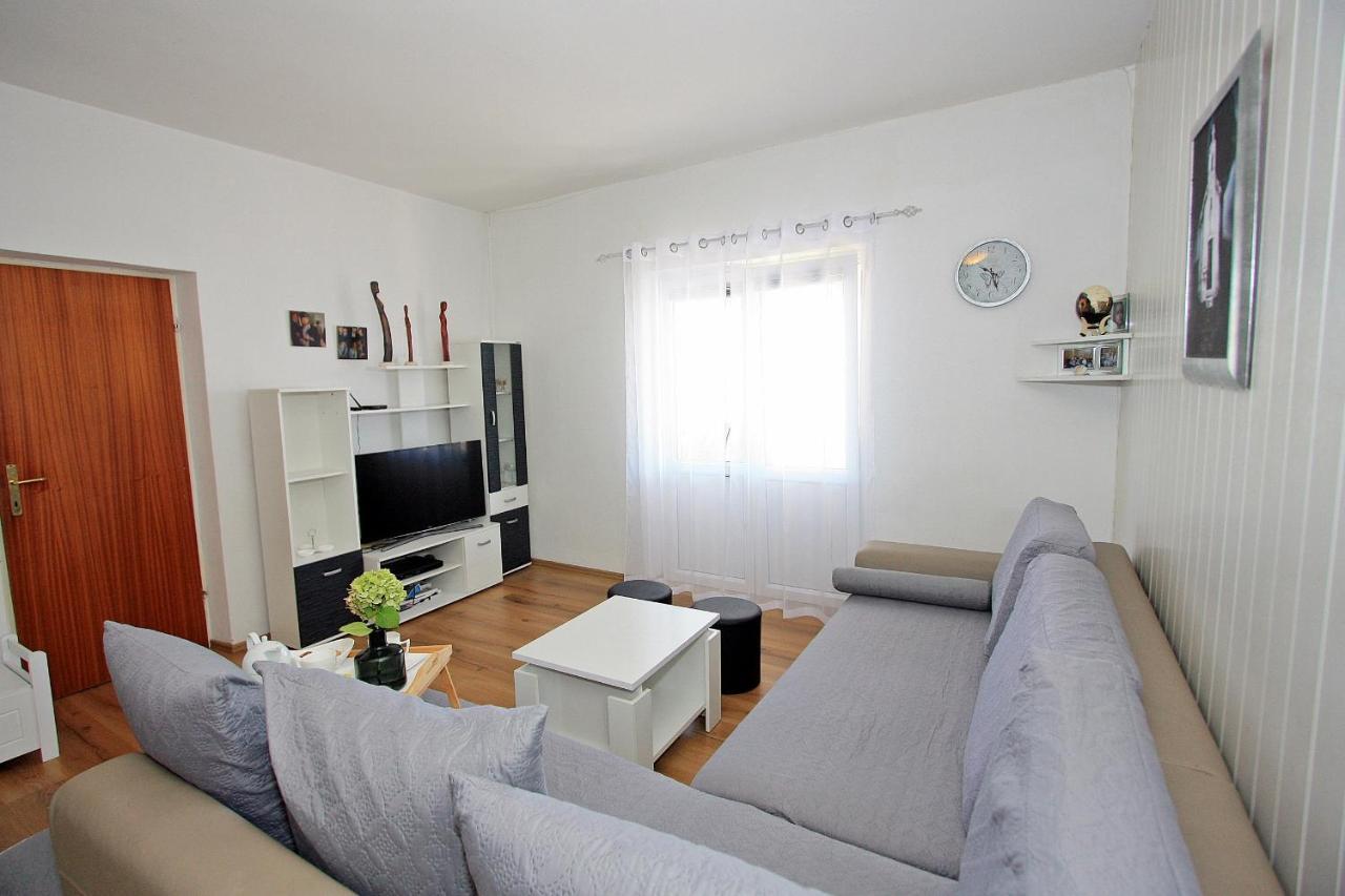 סופטאר Apartments Jaksic - Zile מראה חיצוני תמונה
