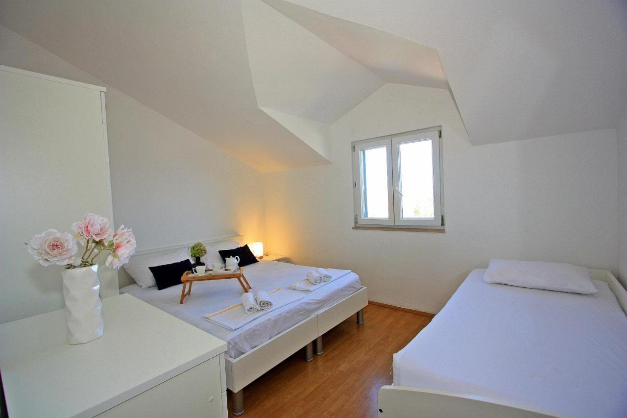 סופטאר Apartments Jaksic - Zile מראה חיצוני תמונה